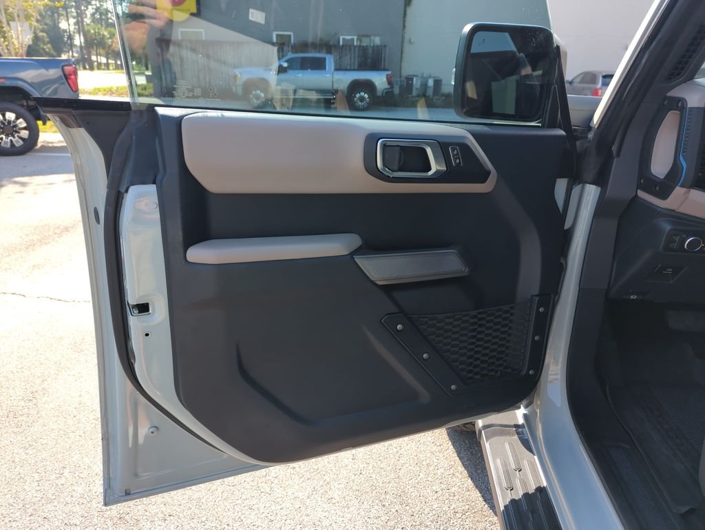 Used 2022 Green Ford Wildtrak image 17