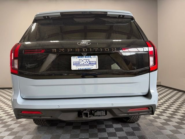 New 2026 Glacier Gray Metallic Tri-Coat Ford Tremor® image 10
