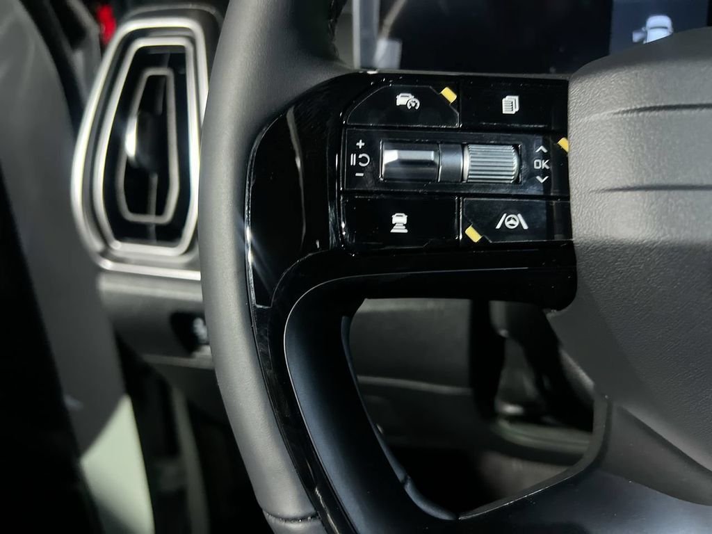 New 2026 Glacial White Pearl Kia S image 16