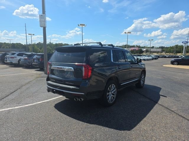 Used 2022 Hunter Metallic GMC Denali image 3