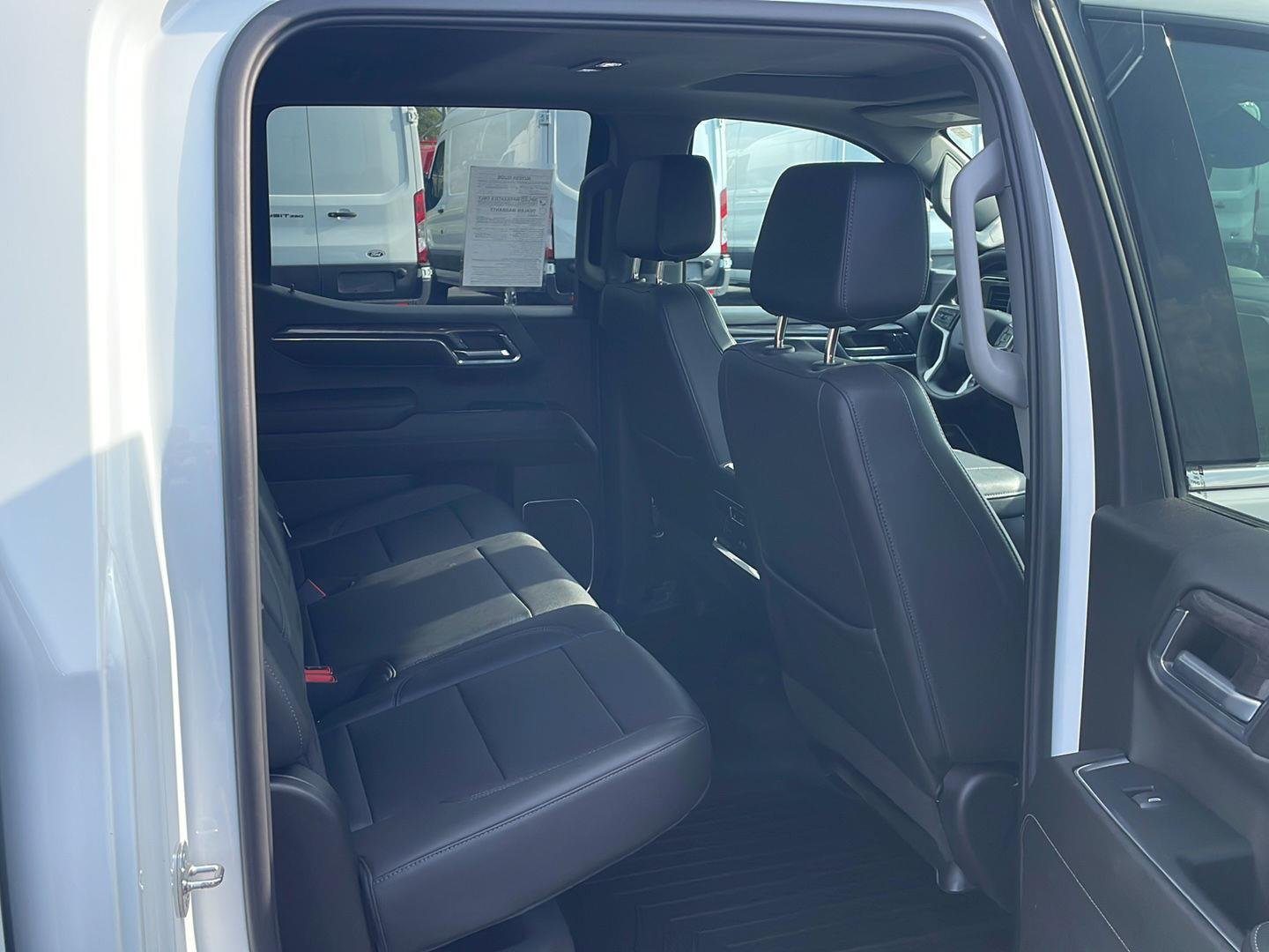 Used 2024 Summit White Chevrolet LTZ image 27