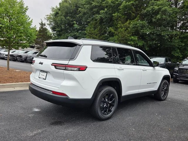 New 2026 Bright White Clear-Coat Exterior Paint Jeep Laredo image 9