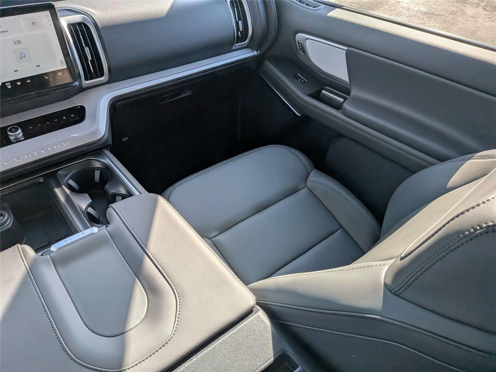 New 2026 Agate Black Metallic Ford Active image 18