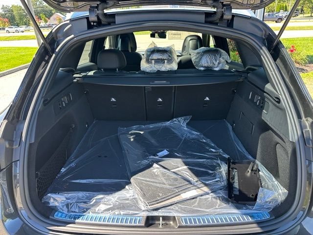 New 2026 Graphite Grey Metallic Mercedes-Benz GLC 300 image 71