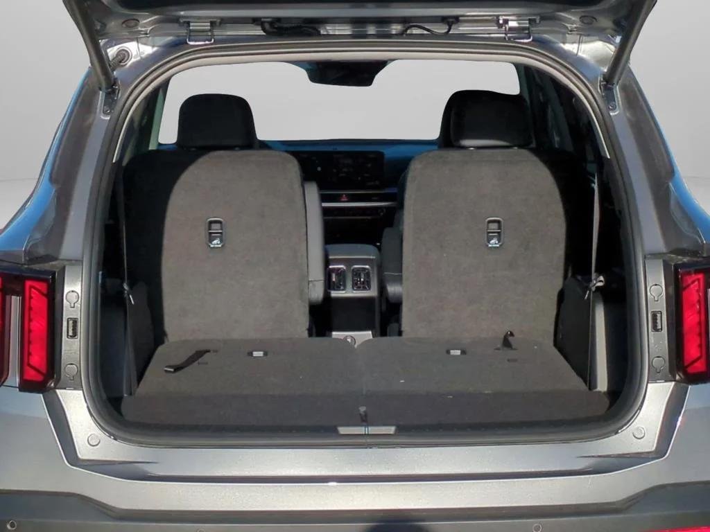 New 2026 Steel Gray Kia EX image 14