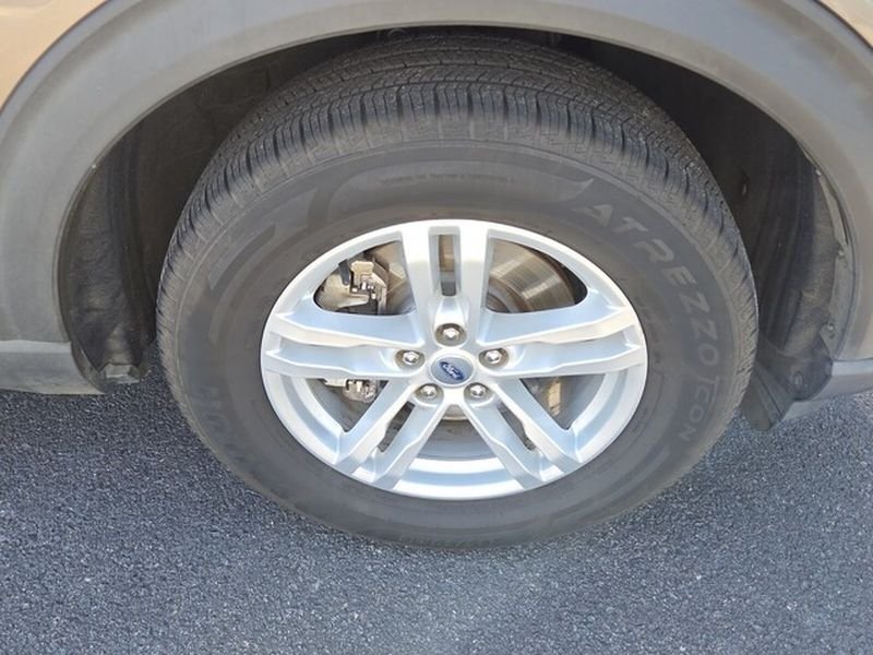 Used 2021 Stone Gray Metallic Ford XLT image 19