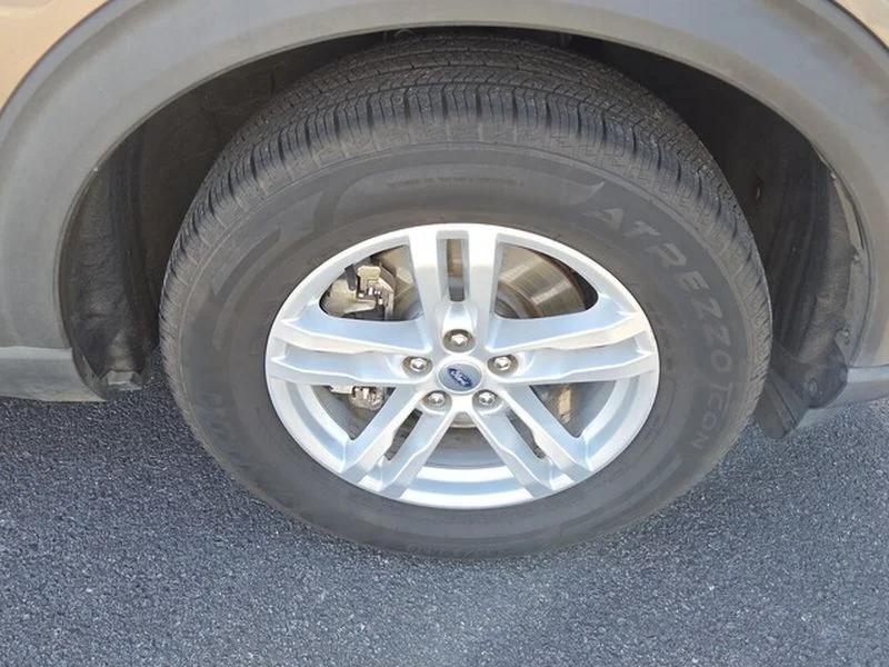 Used 2021 Stone Gray Metallic Ford XLT image 19