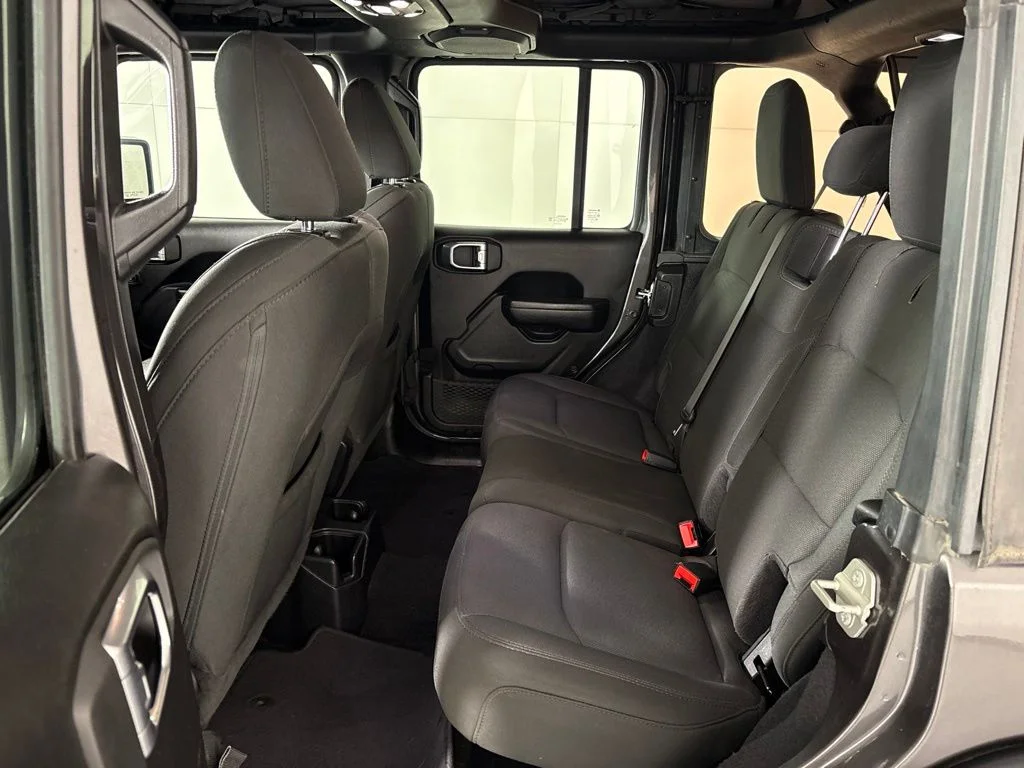 Used 2023 Gray Jeep Sport S image 21