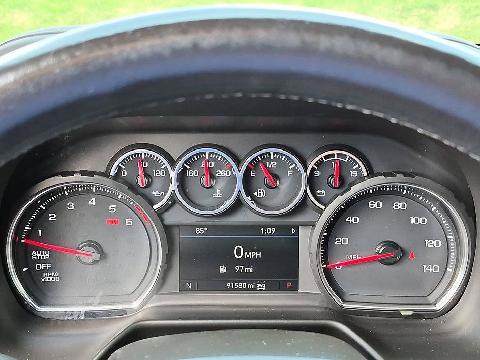 Used 2021 Summit White Chevrolet LT image 19