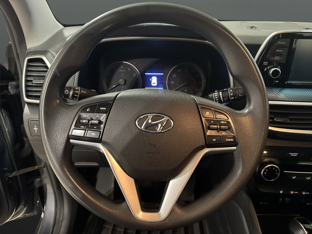 Used 2020 Blue Hyundai Value image 15
