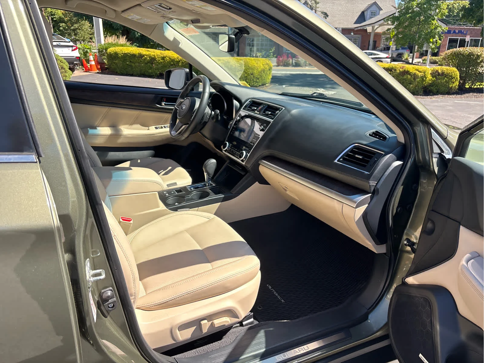 Used 2018 Wilderness Green Metallic Subaru Limited image 29