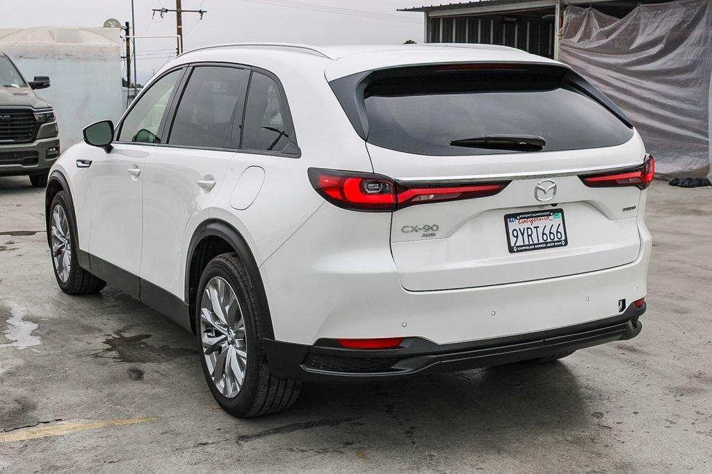 Used 2026 White Mazda 3.3 Turbo Preferred image 7