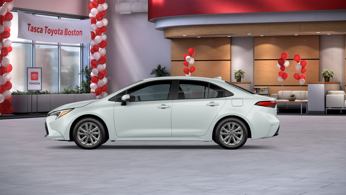 New 2026 Wind Chill Pearl Toyota Hybrid XLE image 34