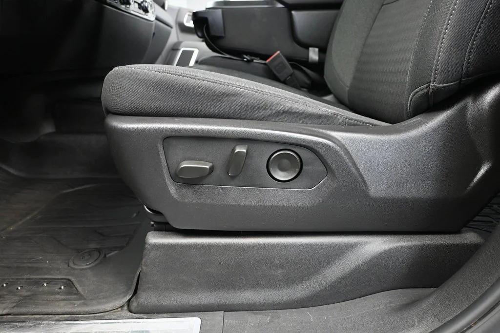 Certified Used 2024 White GMC Elevation image 15