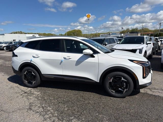 New 2026 Snow White Pearl Kia EX image 2