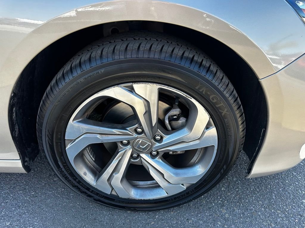 Used 2020 Gold Honda EX-L image 13