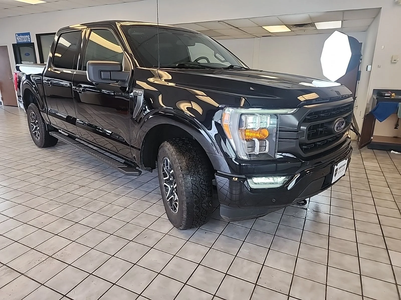 2022 Ford F-150 XLT 4x4 SuperCrew 5-1/2 Box's photo