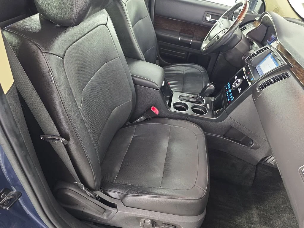 Used 2018 Blue Ford Limited image 36