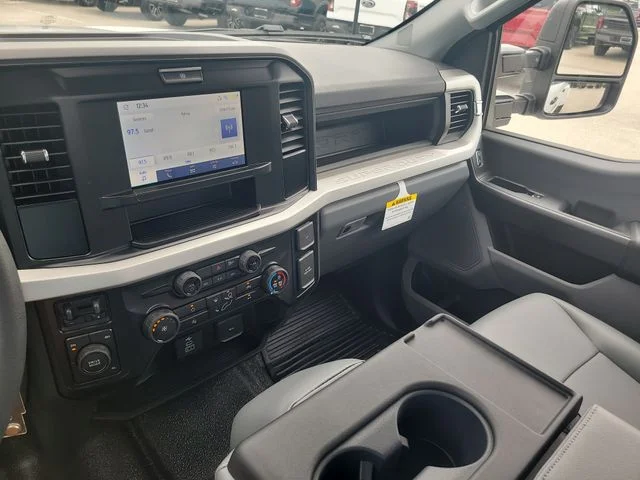 New 2026 Oxford White Ford XL image 21