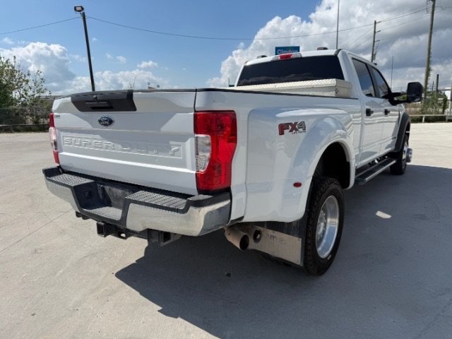 Used 2022 White Ford XL image 5