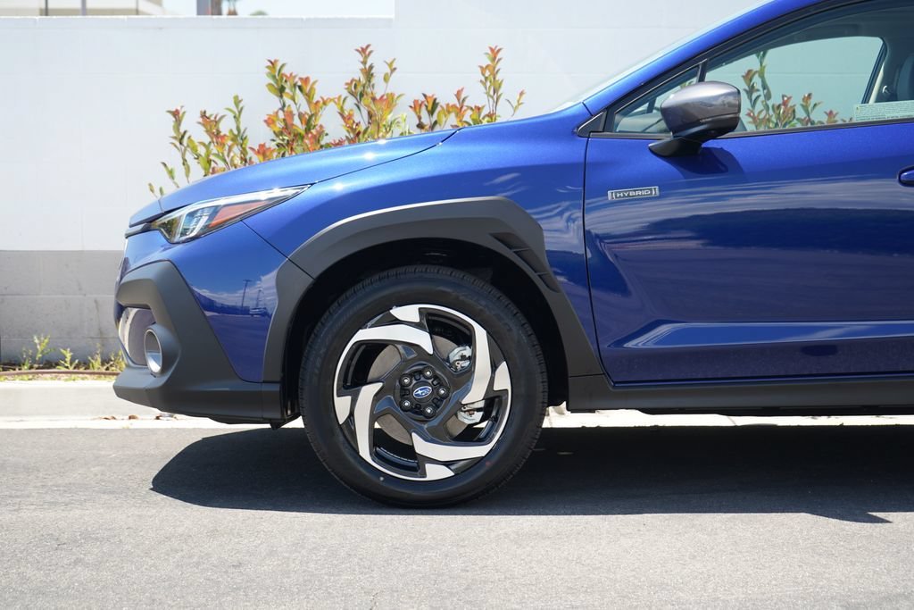 New 2026 SAPPHIRE BLUE PEARL Subaru Limited Hybrid image 2