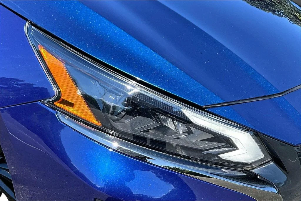 Certified Used 2023 Blue Nissan 2.5 SR image 32