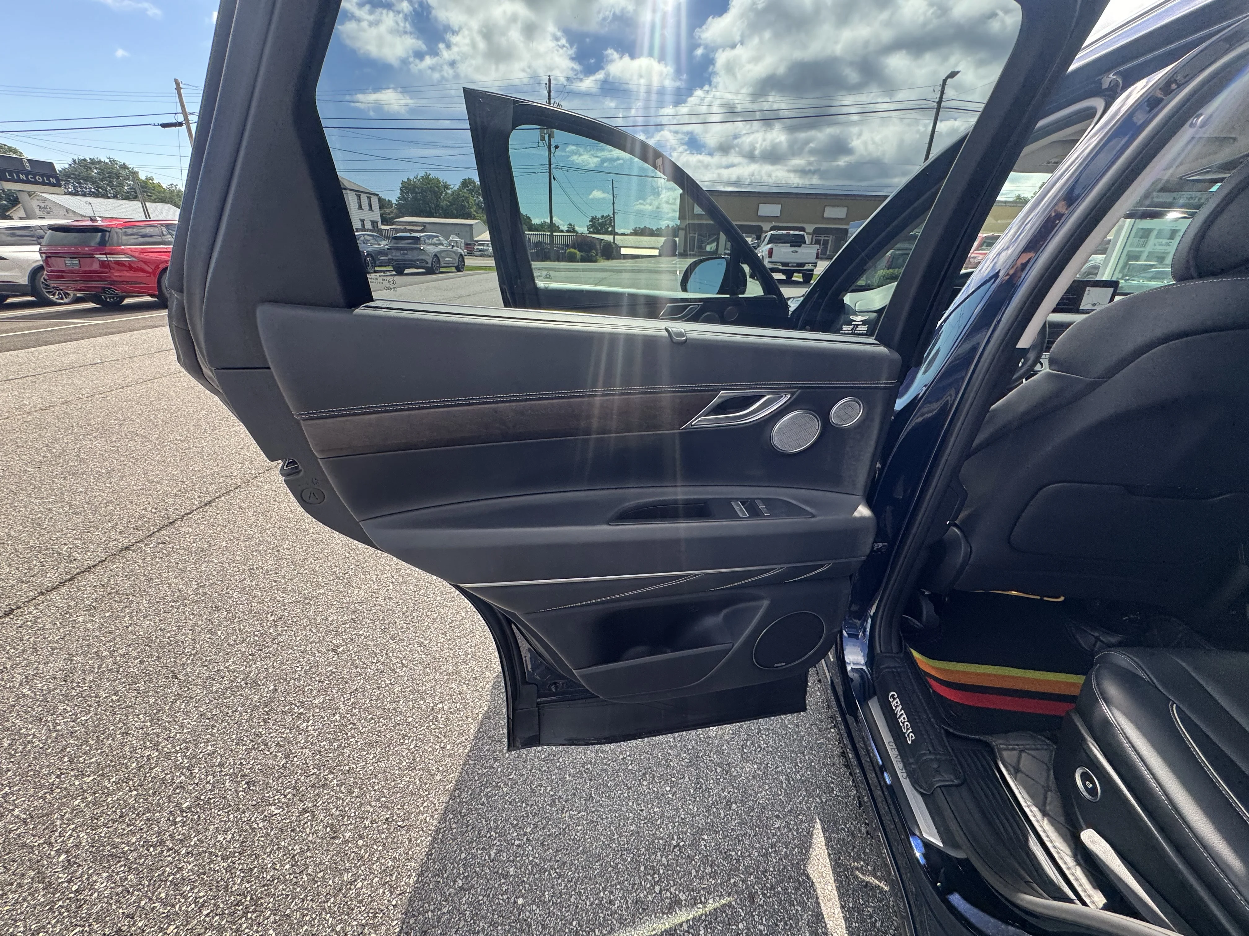 Used 2022 Adriatic Blue Genesis  image 7