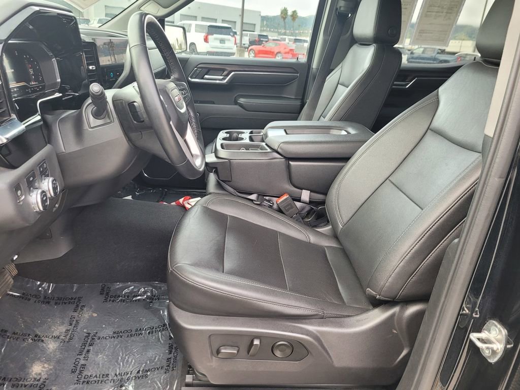 2024 GMC Sierra 1500 SLT - Photo 15