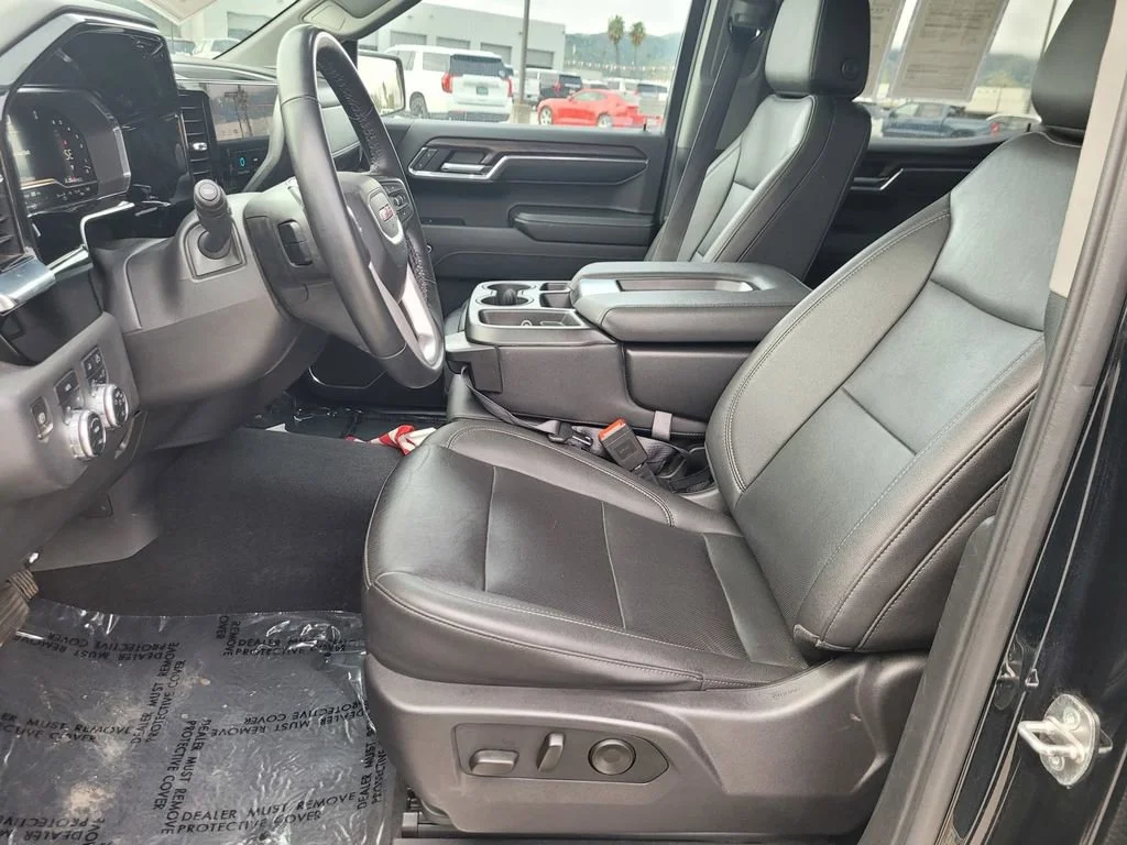 Used 2024 Onyx Black GMC SLT image 15