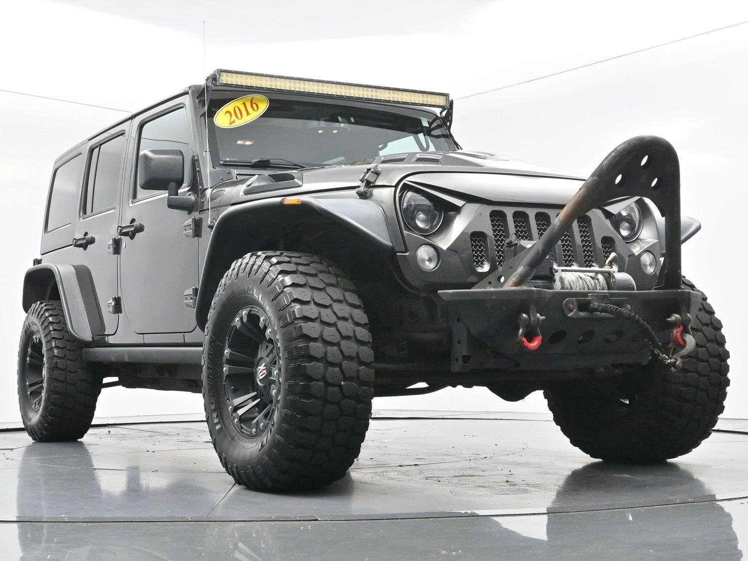 Used 2016 Granite Crystal Metallic Jeep Rubicon image 36