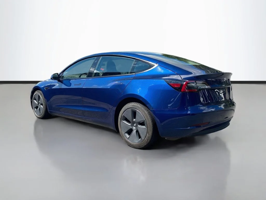 Used 2023 Deep Blue Metallic Tesla Base image 5