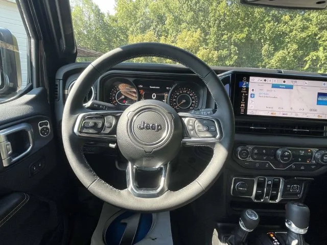 New 2027 Gray Jeep Sahara image 16