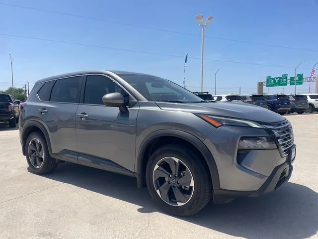 Used 2024 Gray Nissan SV image 7