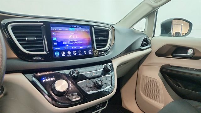 Used 2017 Silver Chrysler Touring image 24