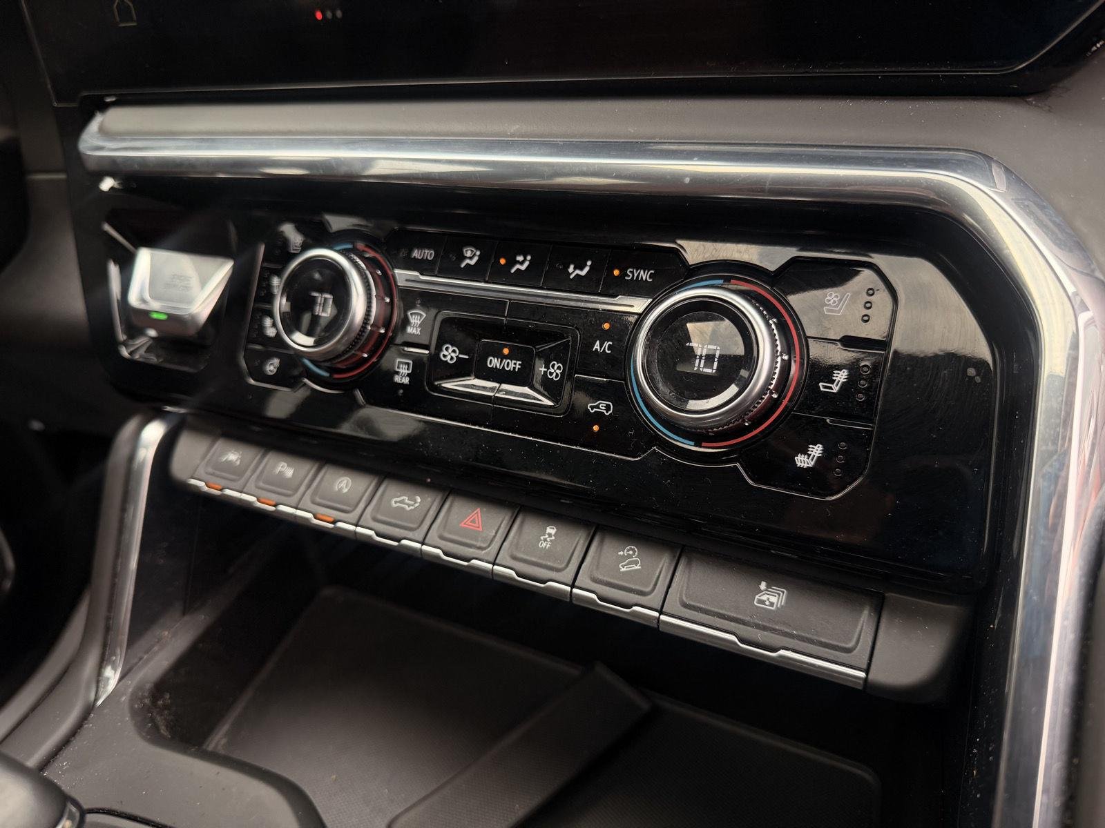 Used 2023 Onyx Black GMC Denali Ultimate image 15