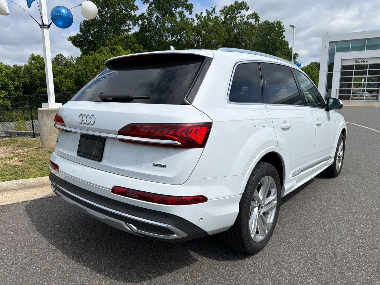 Used 2024  Audi Premium Plus image 5