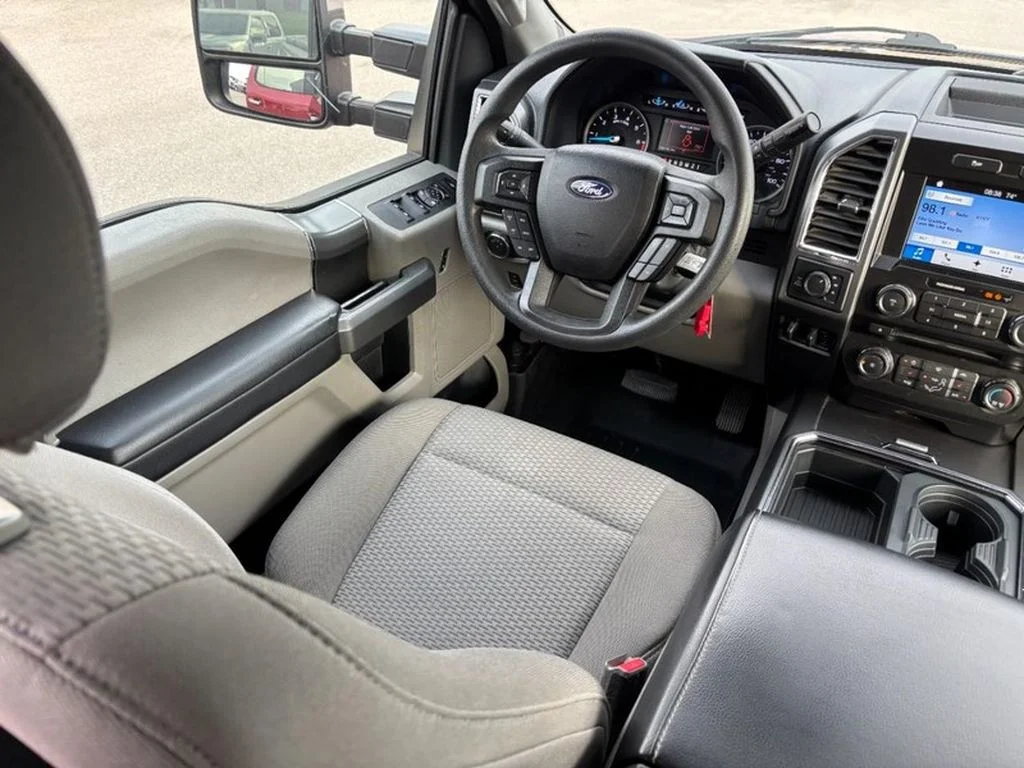 Used 2017 Ruby Red Metallic Tinted Clearcoat Ford XLT image 11