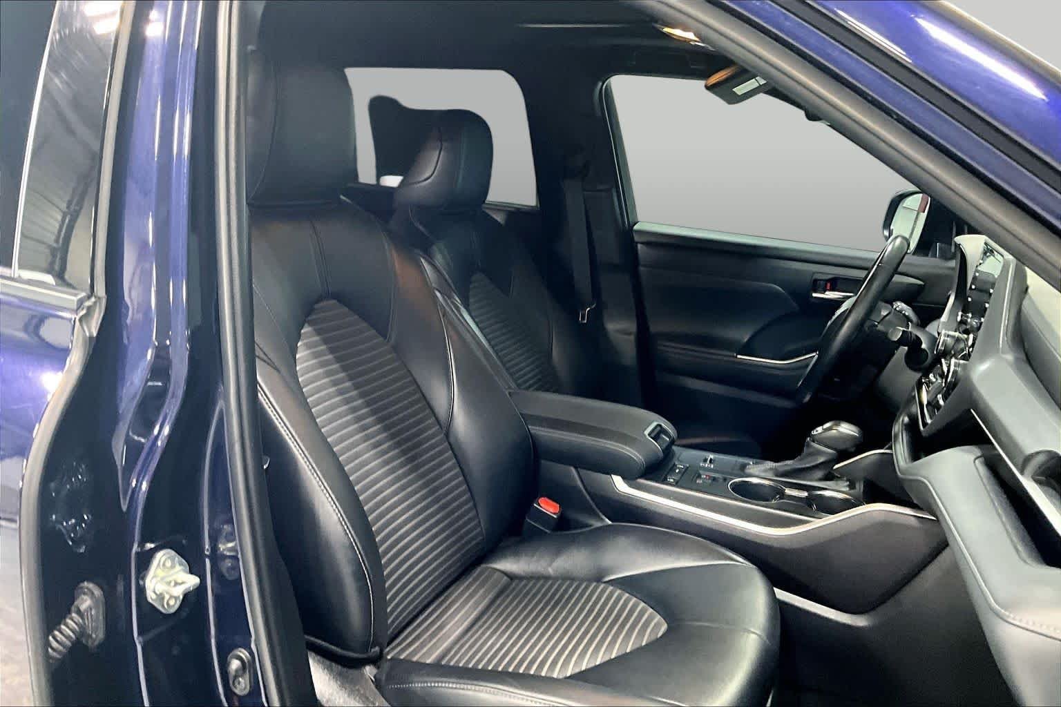 Used 2022 Blueprint Toyota XSE image 17