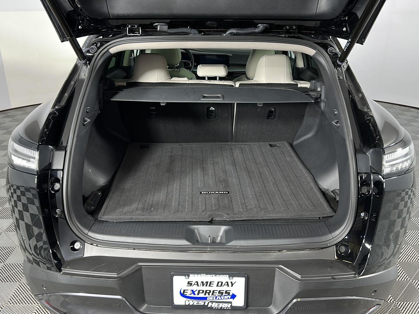 Used 2025 Super Black Nissan SL image 14