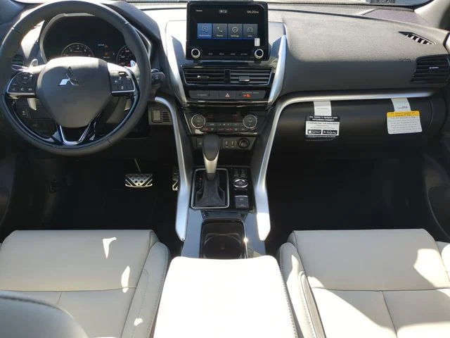 New 2026 White Mitsubishi SEL image 18