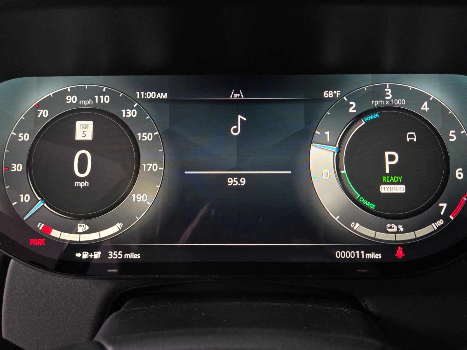 New 2026 Ostuni Pearl White Land Rover Autobiography image 33