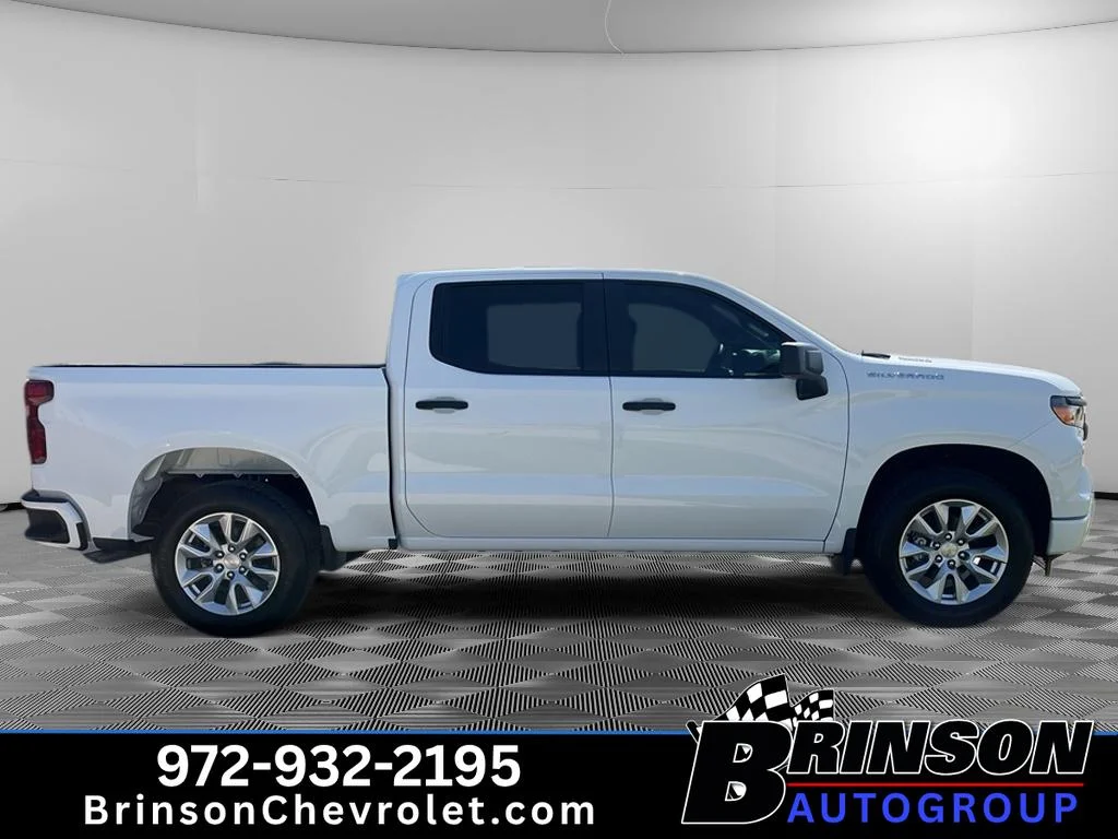 New 2026 Summit White Chevrolet Custom image 6