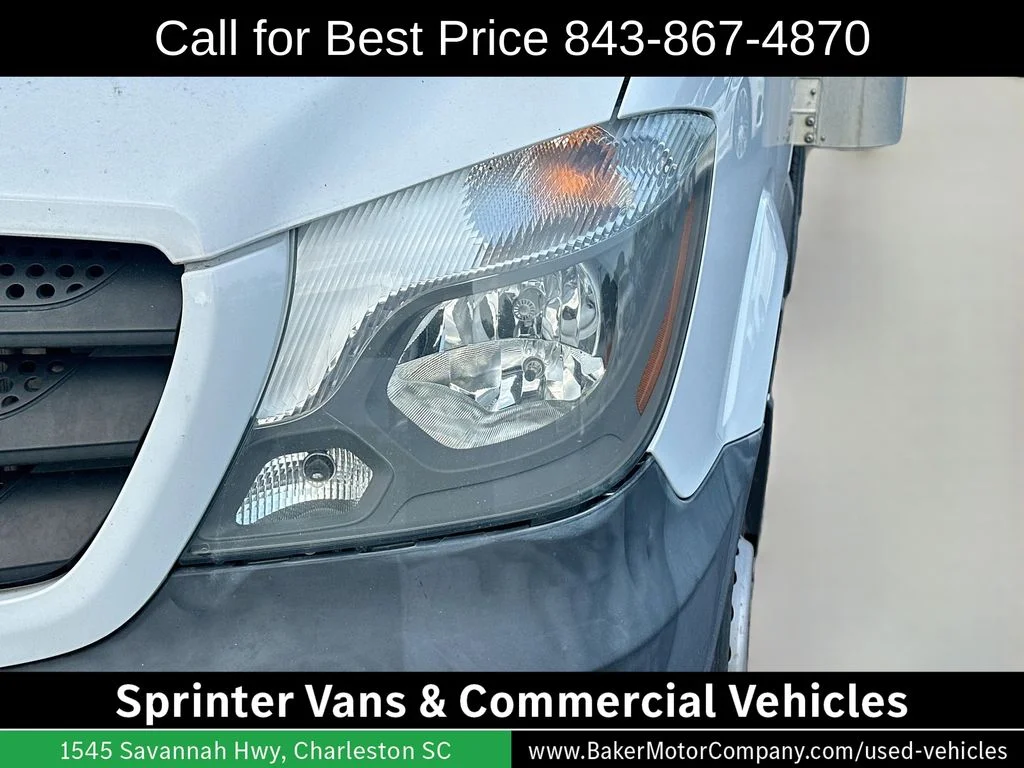 Used 2018 Arctic White Mercedes-Benz Cab Chassis 144 WB image 26