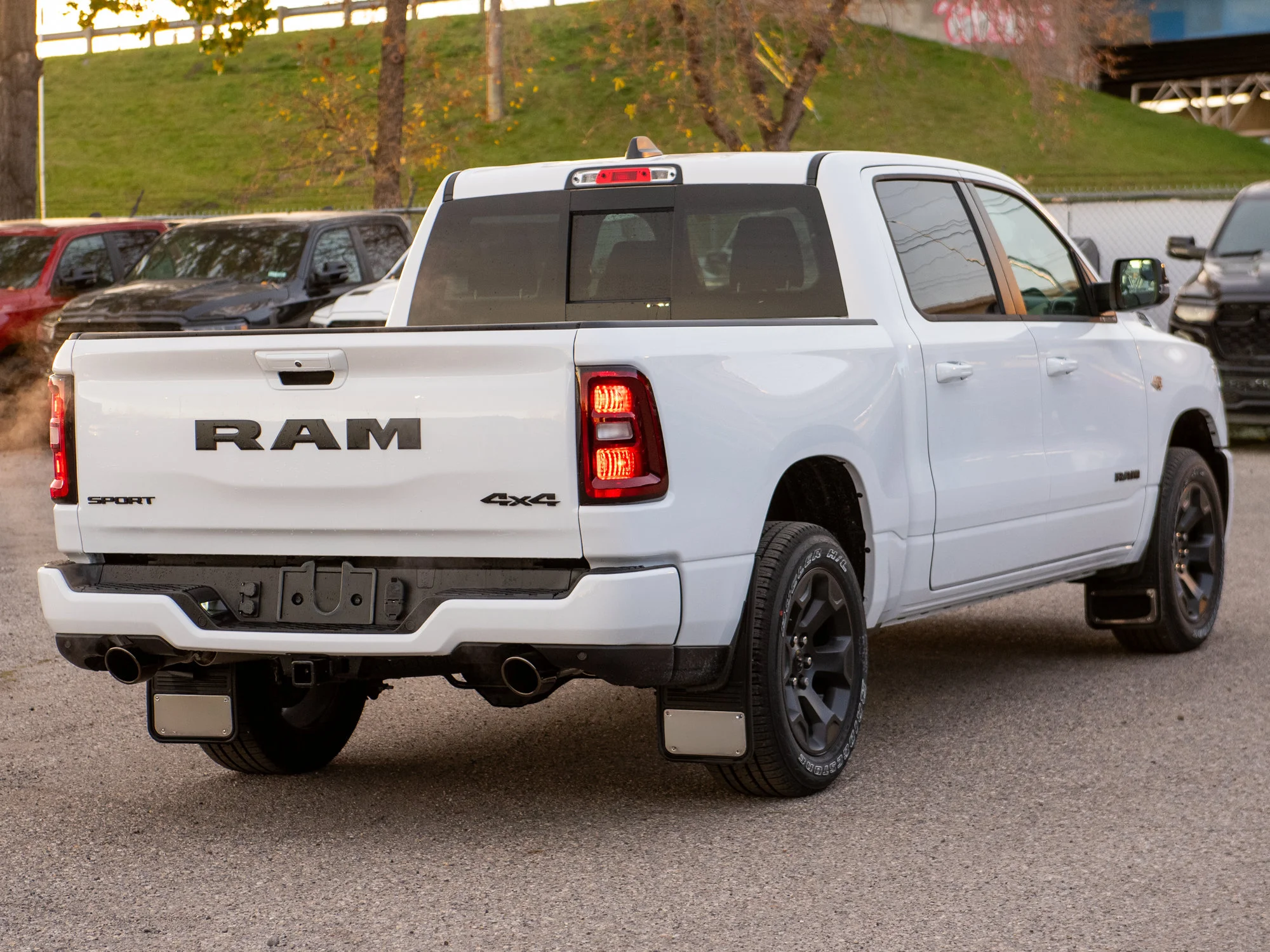 New 2026 White RAM Sport* Crew Cab 4x4, HEMI V8, Heated Seats/Wheel, Alpine Audio, 3.92 Rear Axle image 5