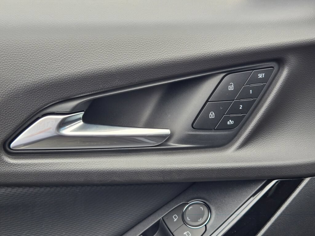 New 2027 Mosaic Black Metallic Chevrolet RS image 23