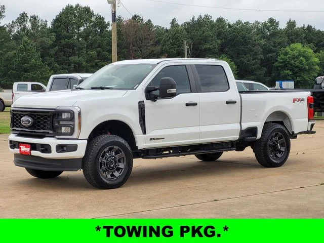 Used 2025 White Ford XL image 4