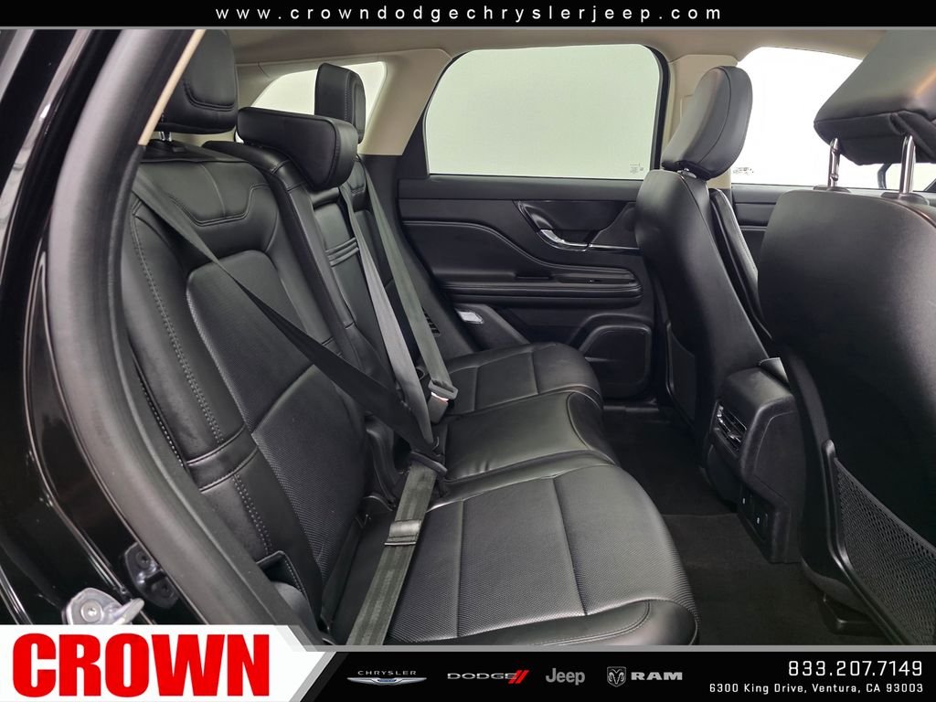 Used 2024 Black Lincoln Grand Touring image 15