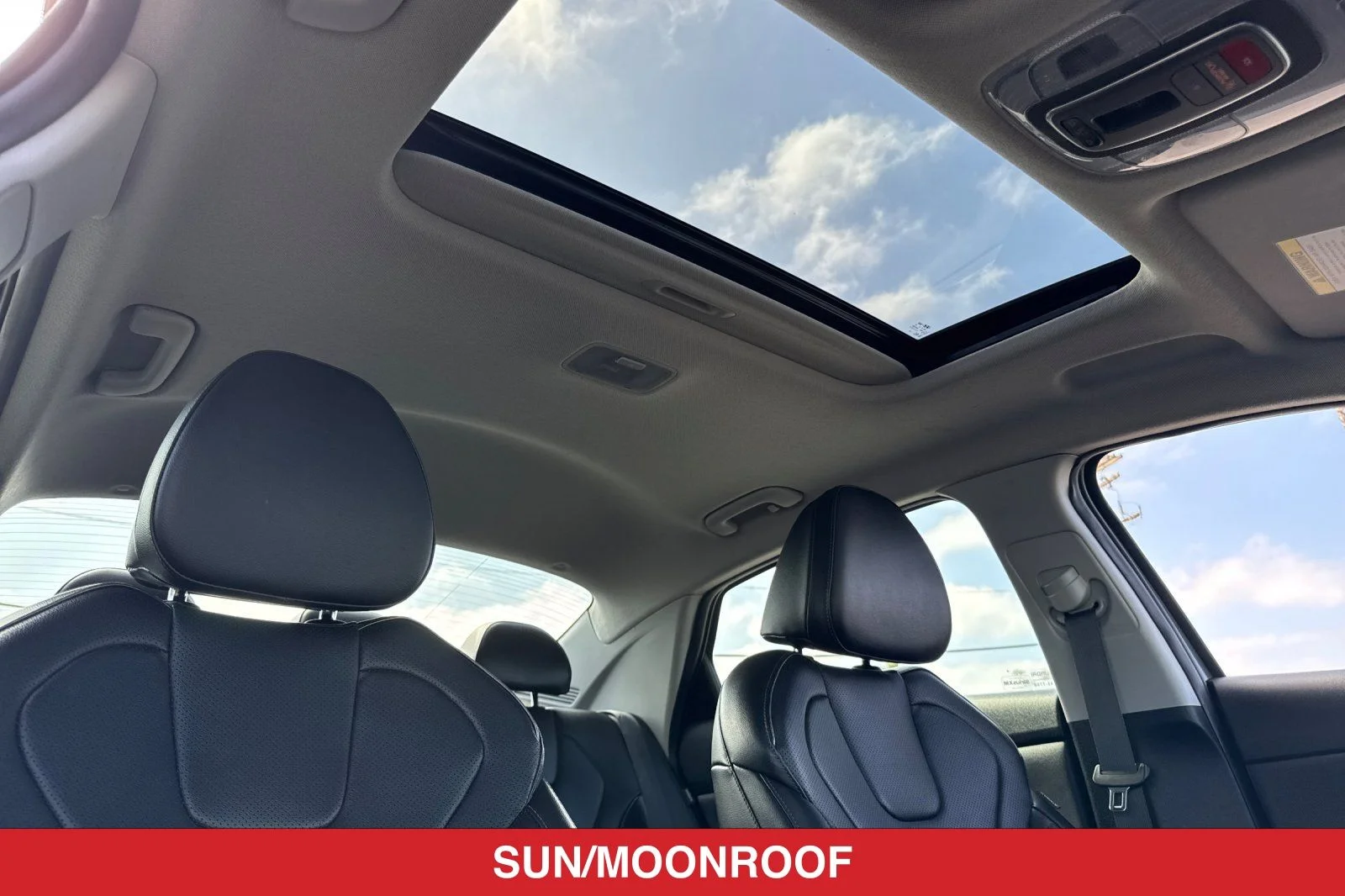 Used 2025 Gray Hyundai Limited image 17