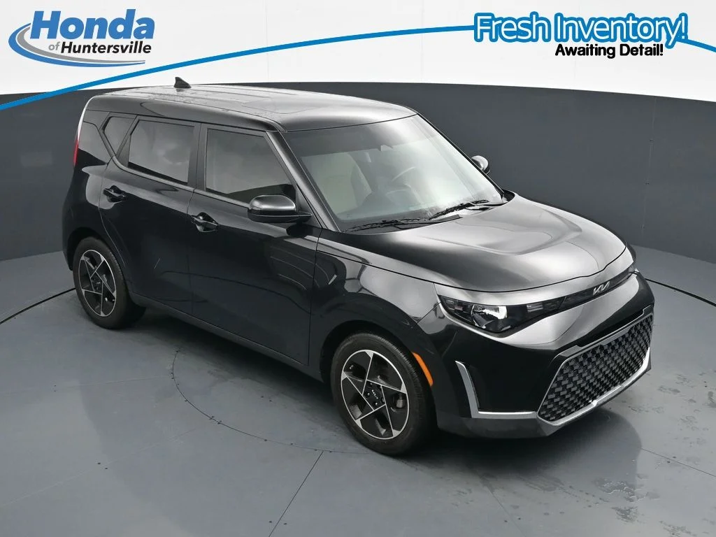 Used 2024 Black Kia EX image 14