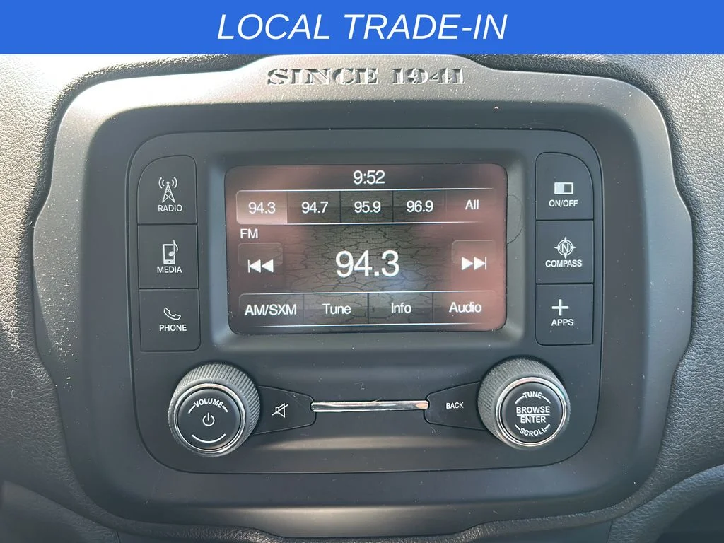 Used 2016 White Jeep Latitude image 19